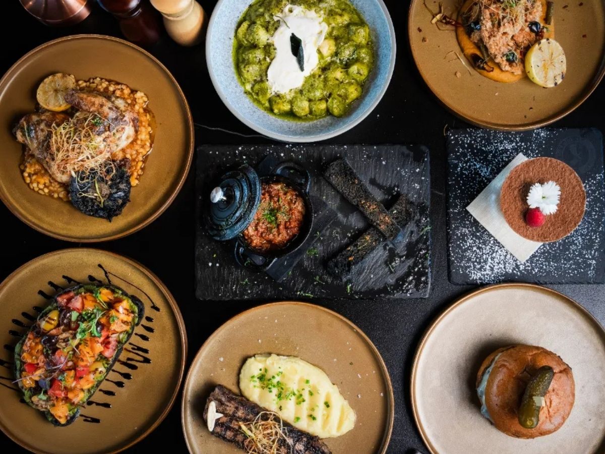 Food at Restaurants Near Darling Harbour